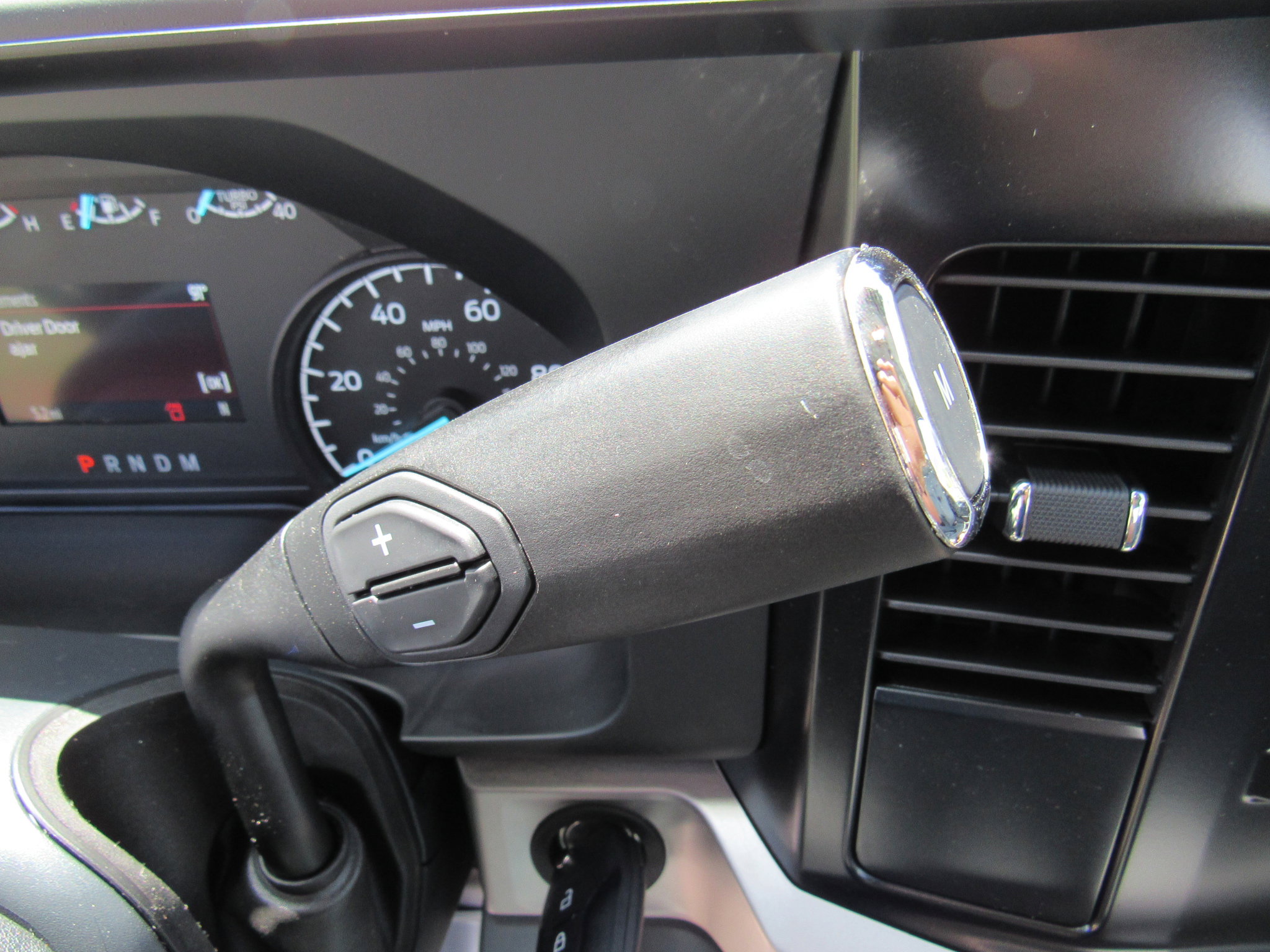 2025 Ford F-350 photo 15