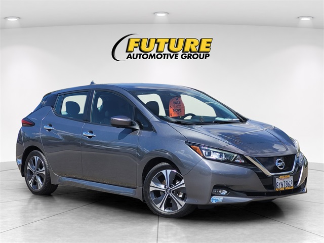 2022 Nissan Leaf SV