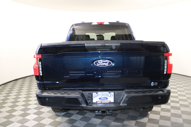 2025 Ford F-150 Lightning photo 4
