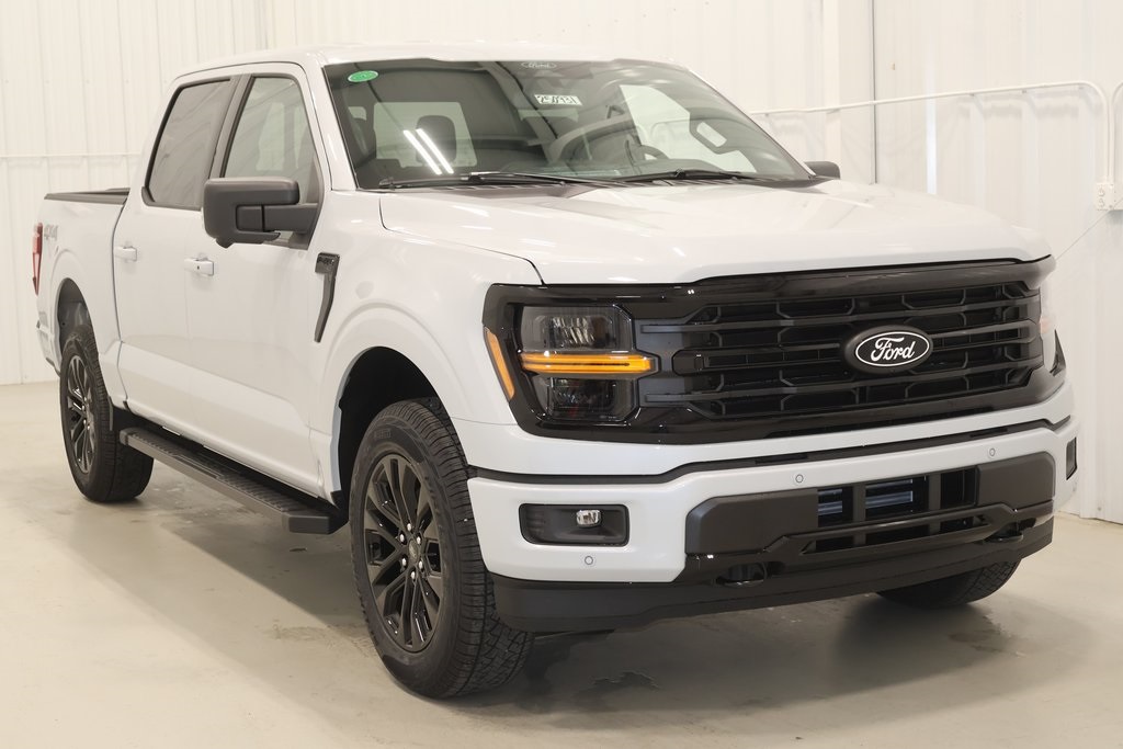 2025 Ford F-150 XLT photo 2