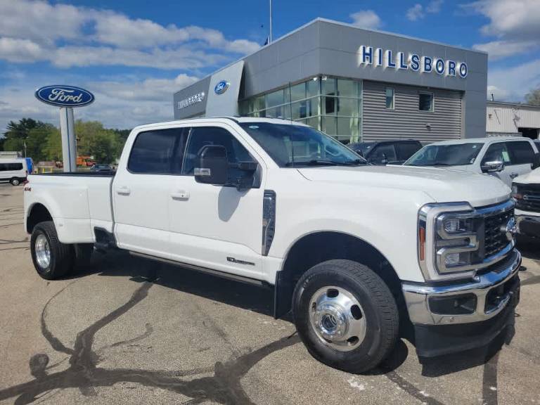 2024 Ford Super Duty F-350 DRW LARIAT