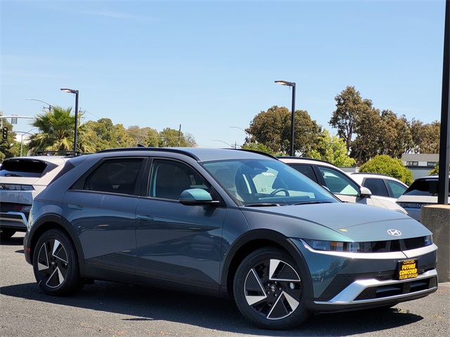 New 2025 Hyundai Ioniq 5 SEL