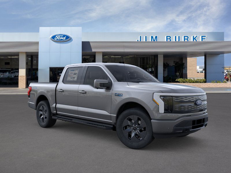 2025 Ford F-150 Lightning Lariat photo 7
