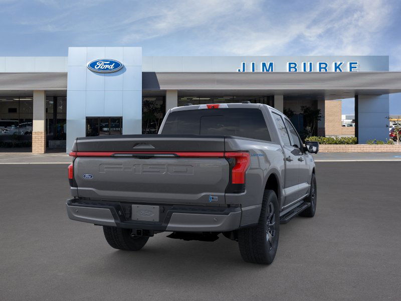 2025 Ford F-150 Lightning Lariat photo 8