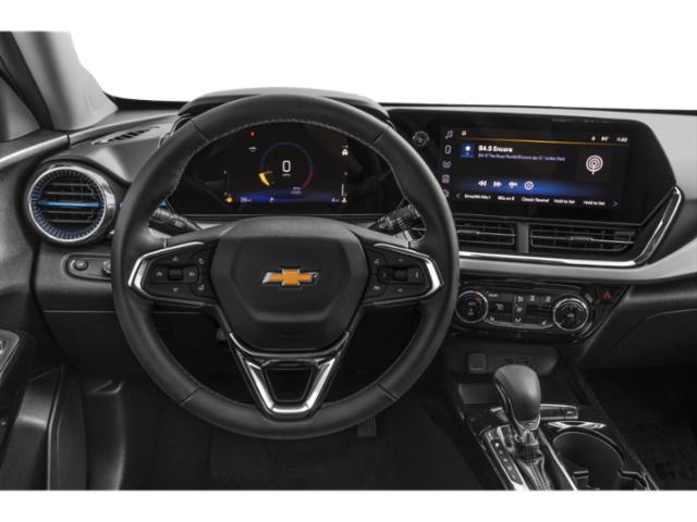 2025 Chevrolet Trax LT photo 31