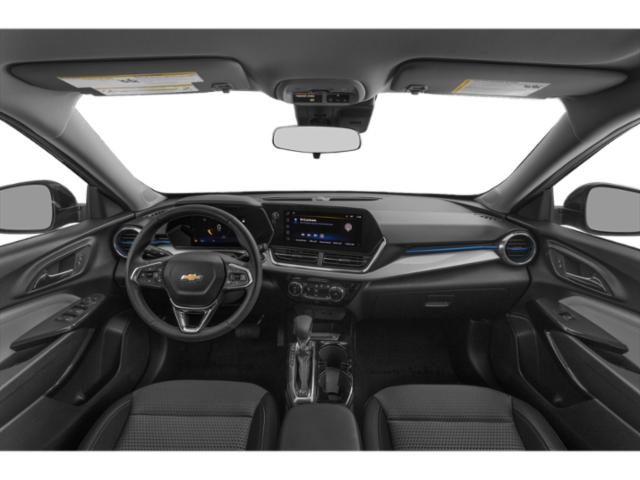 2025 Chevrolet Trax LT photo 32