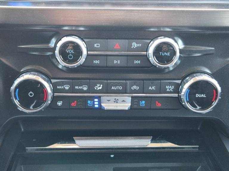 2025 Ford F-350 Super Duty Lariat - Photo 14