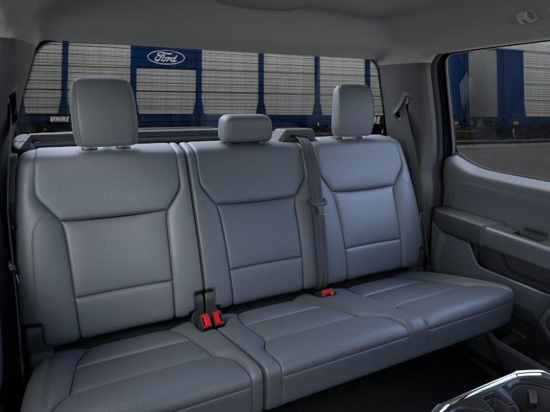 2025 Ford F-150 Lightning photo 3