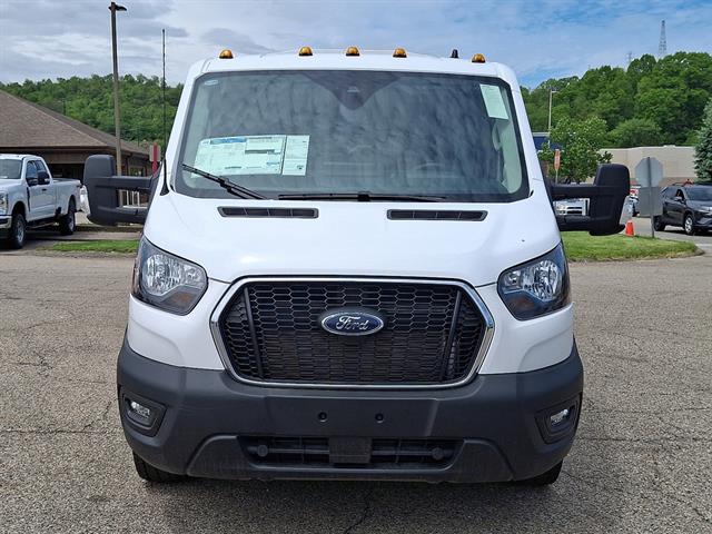 2024 Ford Transit photo 2