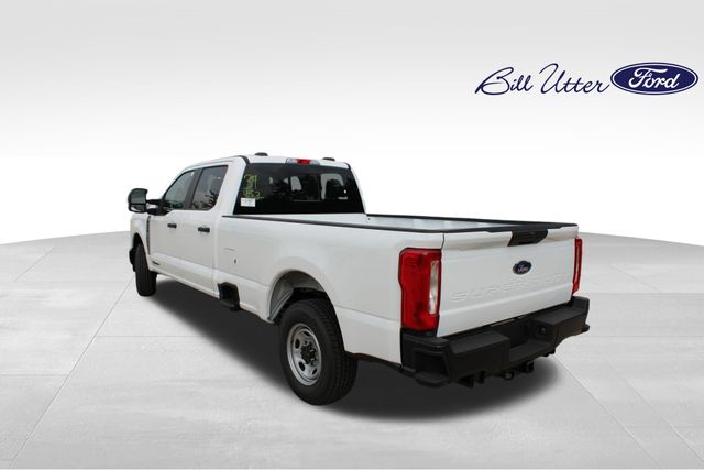 2025 Ford F-250 photo 4