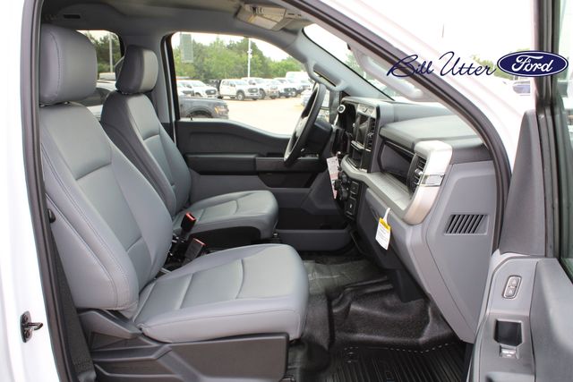 2025 Ford F-250 photo 7