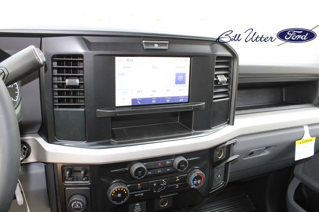 2025 Ford F-250 photo 12