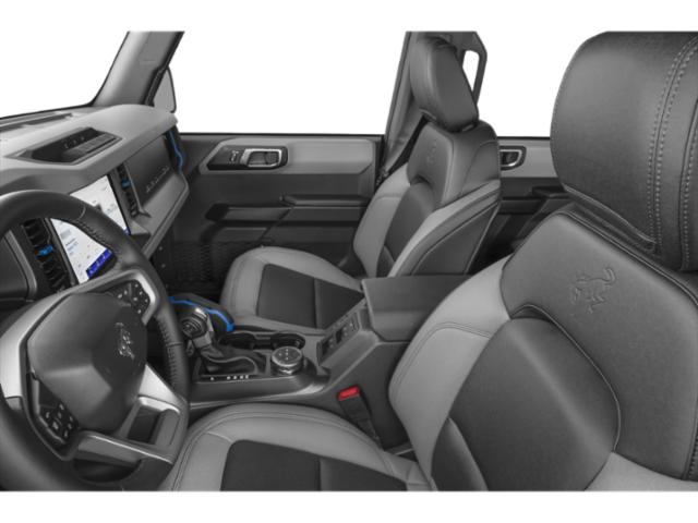 2024 Ford Bronco Black Diamond photo 8
