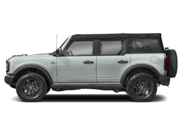 2024 Ford Bronco Black Diamond photo 3