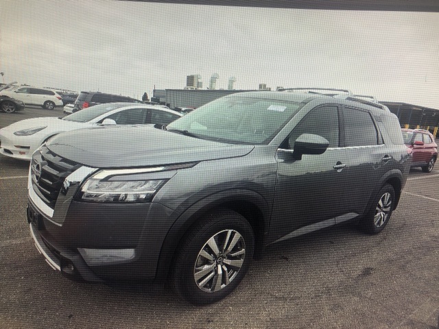 2022 Nissan Pathfinder SL