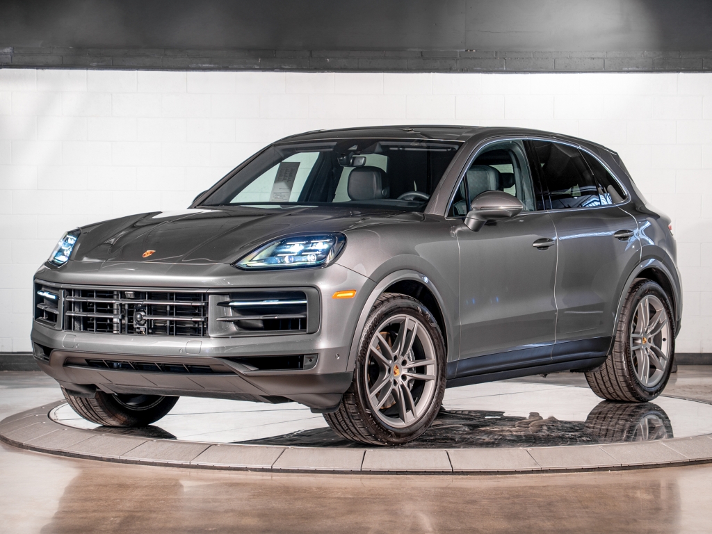 2024 Porsche Cayenne DEMO