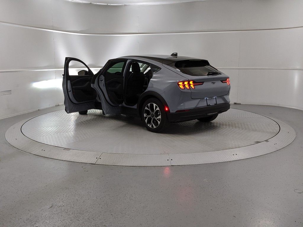 2024 Ford Mustang Mach-E Select photo 10