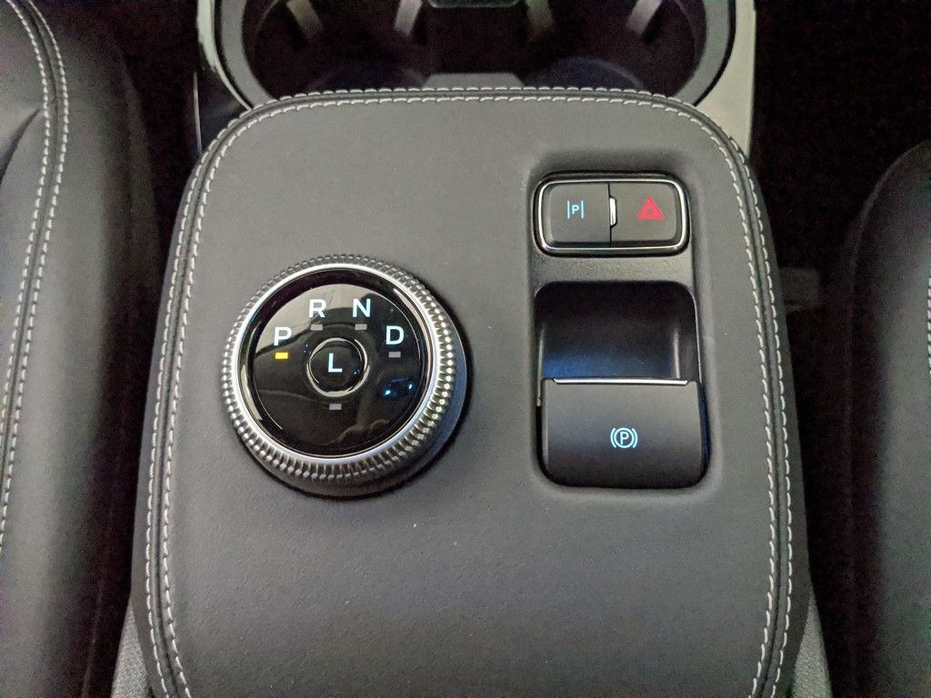 2024 Ford Mustang Mach-E Select photo 15