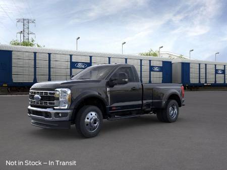 2025 Ford Super Duty F-450 DRW XLT
