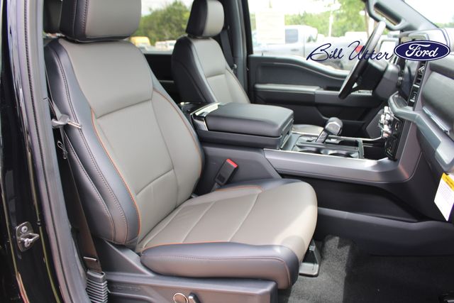 2025 Ford F-150 Lariat photo 8