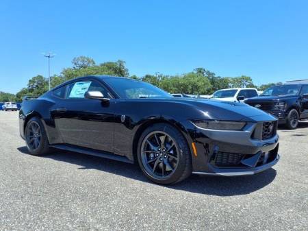 2025 Ford Mustang Dark Horse