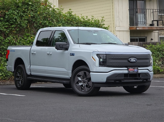 2025 Ford F-150 Lightning Flash