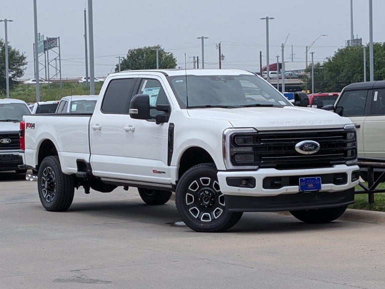2025 Ford Super Duty F-350 SRW Platinum