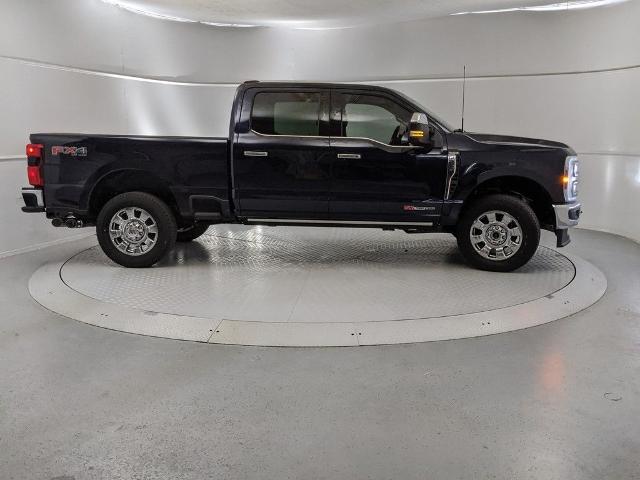 2025 Ford F-250 King Ranch photo 2