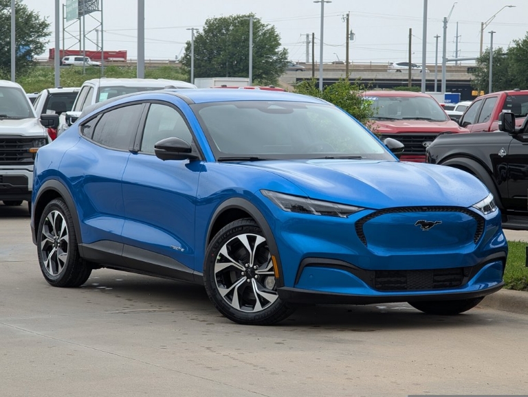 2025 Ford Mustang Mach-E Select