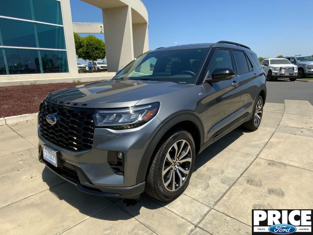 Used 2025 Ford Explorer ST-Line