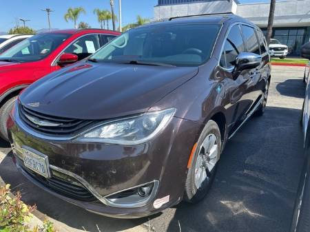 2018 Chrysler Pacifica Hybrid Limited