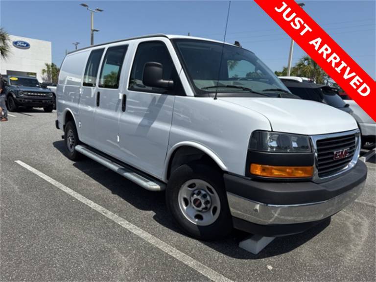 2022 GMC Savana 2500 Work Van