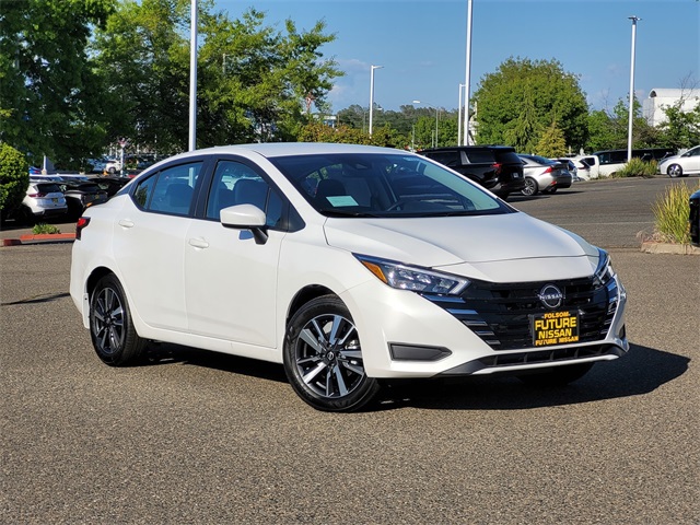 New 2025 Nissan Versa 1.6 SV
