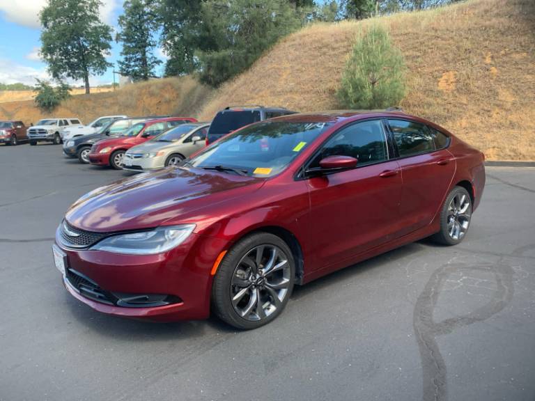 2015 Chrysler 200 S