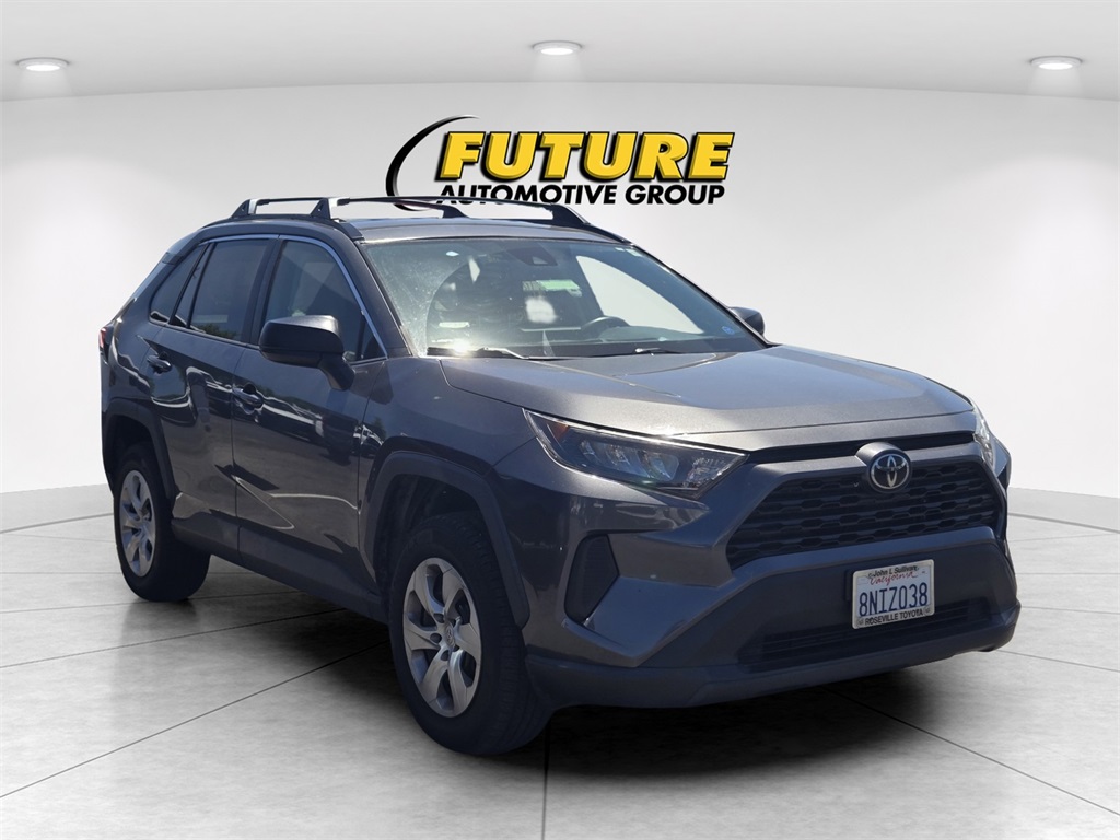 2020 Toyota RAV4 LE