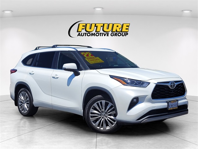 2022 Toyota Highlander Platinum
