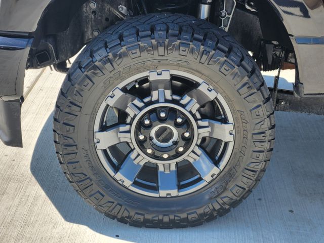 2025 Ford F-250 Platinum photo 9