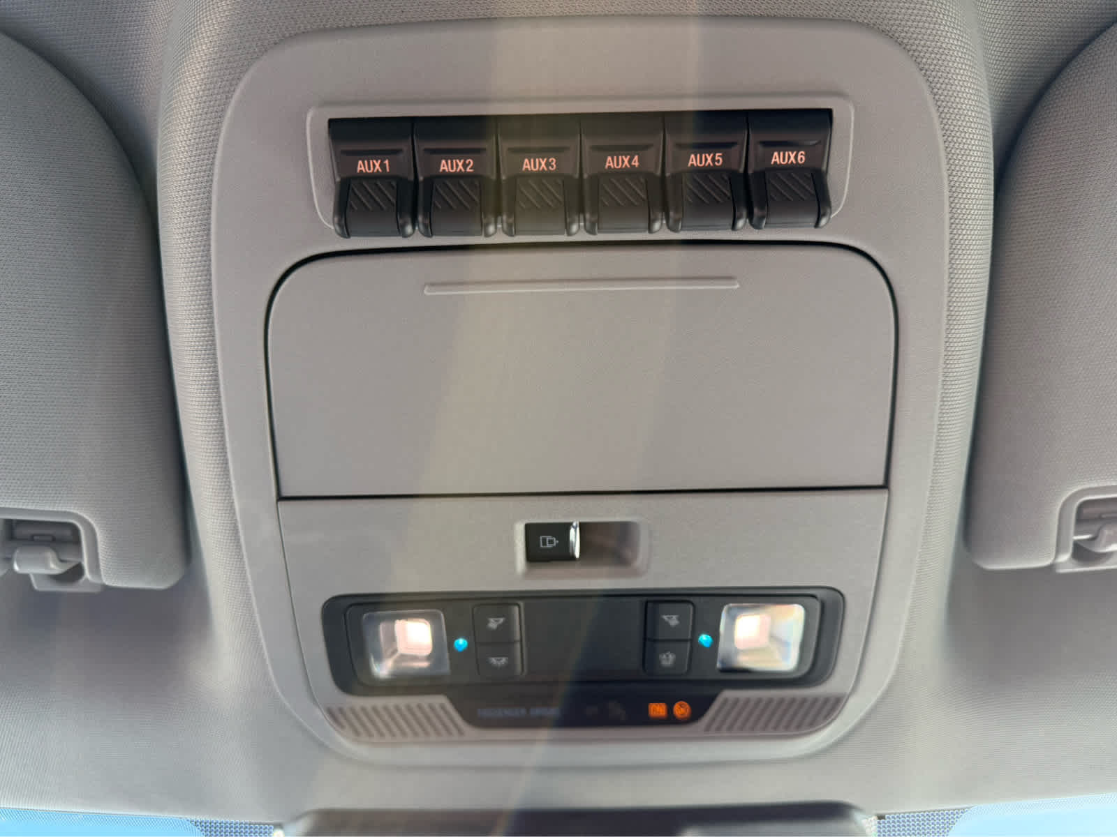 2025 Ford F-350 Super Duty XLT - Photo 21