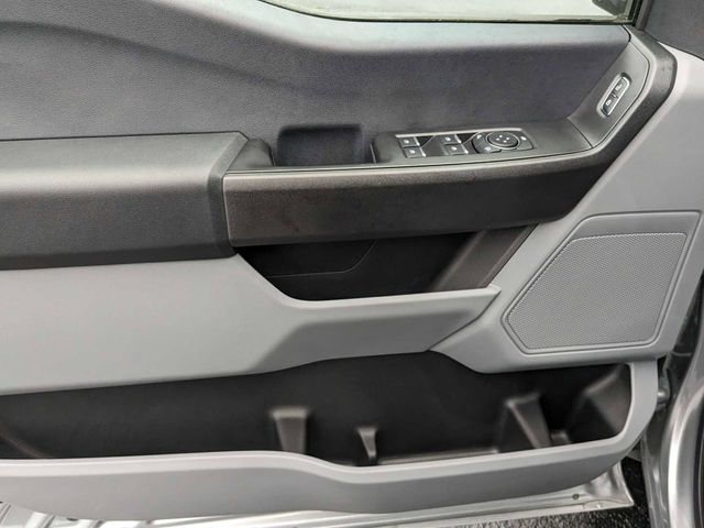 2023 Ford F-350 photo 13