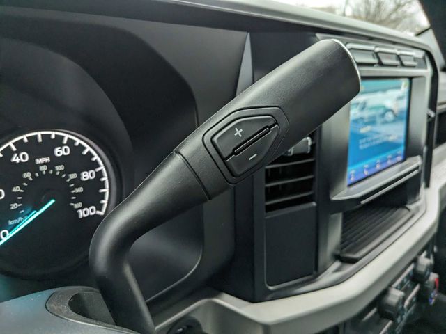 2023 Ford F-350 photo 18