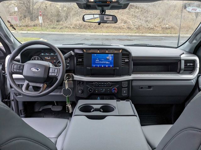 2023 Ford F-350 photo 20