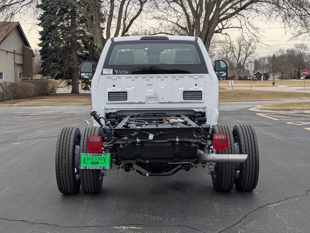 2024 Ford F-450 photo 3