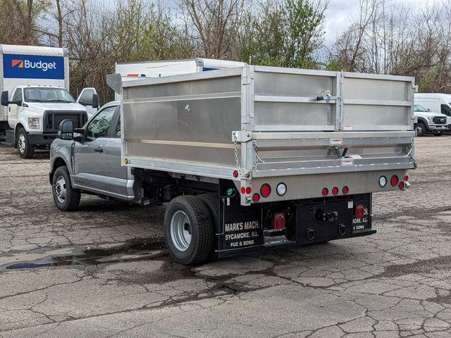 2023 Ford F-350 photo 4