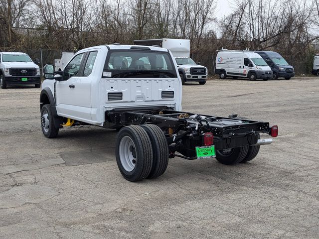2024 Ford F-450 photo 4