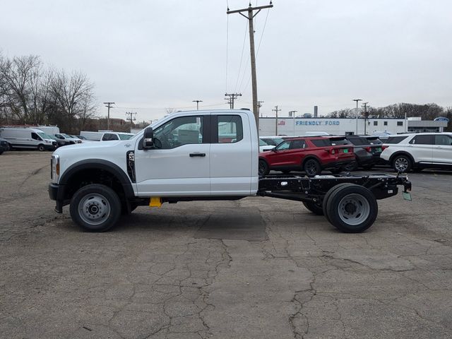 2024 Ford F-450 photo 5