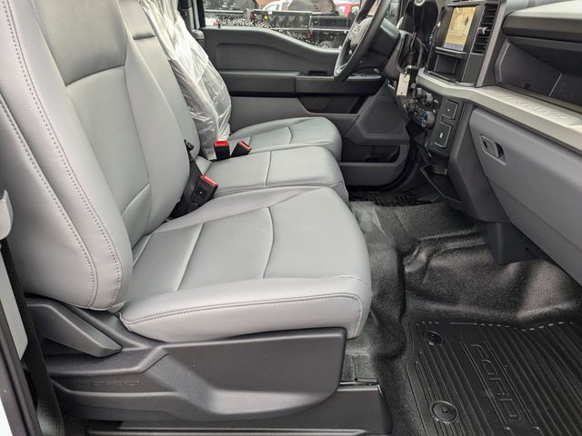 2024 Ford F-450 photo 20