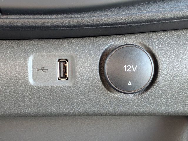 2025 Ford Transit photo 18