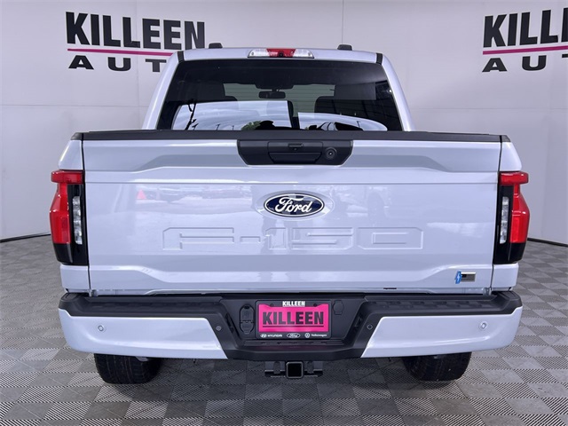 2025 Ford F-150 Lightning Flash photo 6