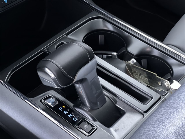 2025 Ford F-150 Lightning Flash photo 20