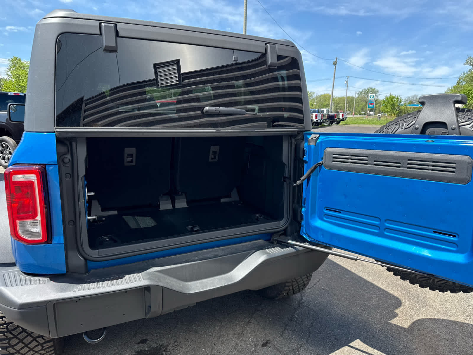 2024 Ford Bronco Black Diamond photo 15
